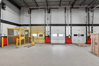 330 Av Avro, Pointe-claire, QC à louer Photo intérieure– Image 2 sur 9