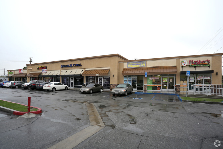 7501 Atlantic Ave, Cudahy, CA à louer - Photo de l’immeuble – Image 1 sur 4
