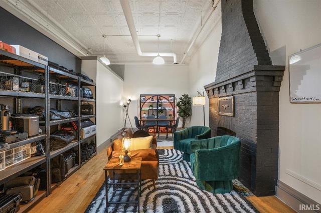 120 E Center St, Warsaw, IN à louer - Photo de l’immeuble – Image 3 sur 4