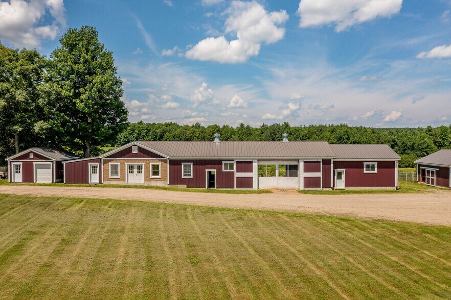 60 Danforth Rd, China, ME à vendre - Photo de l’immeuble – Image 3 sur 19