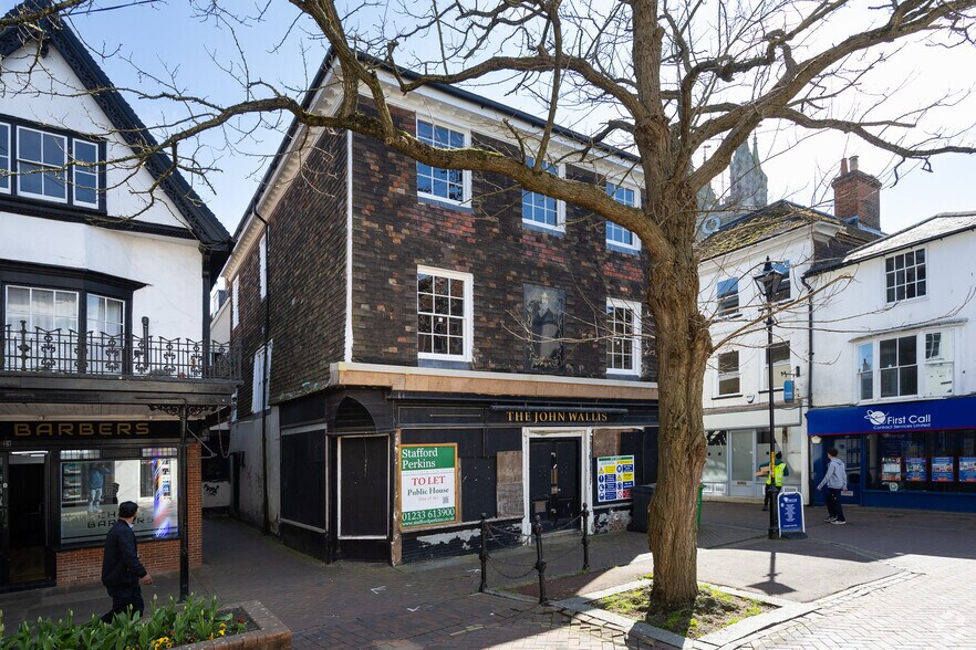 Former John Wallis Pub, Ashford à louer - Photo de l’immeuble – Image 2 sur 3