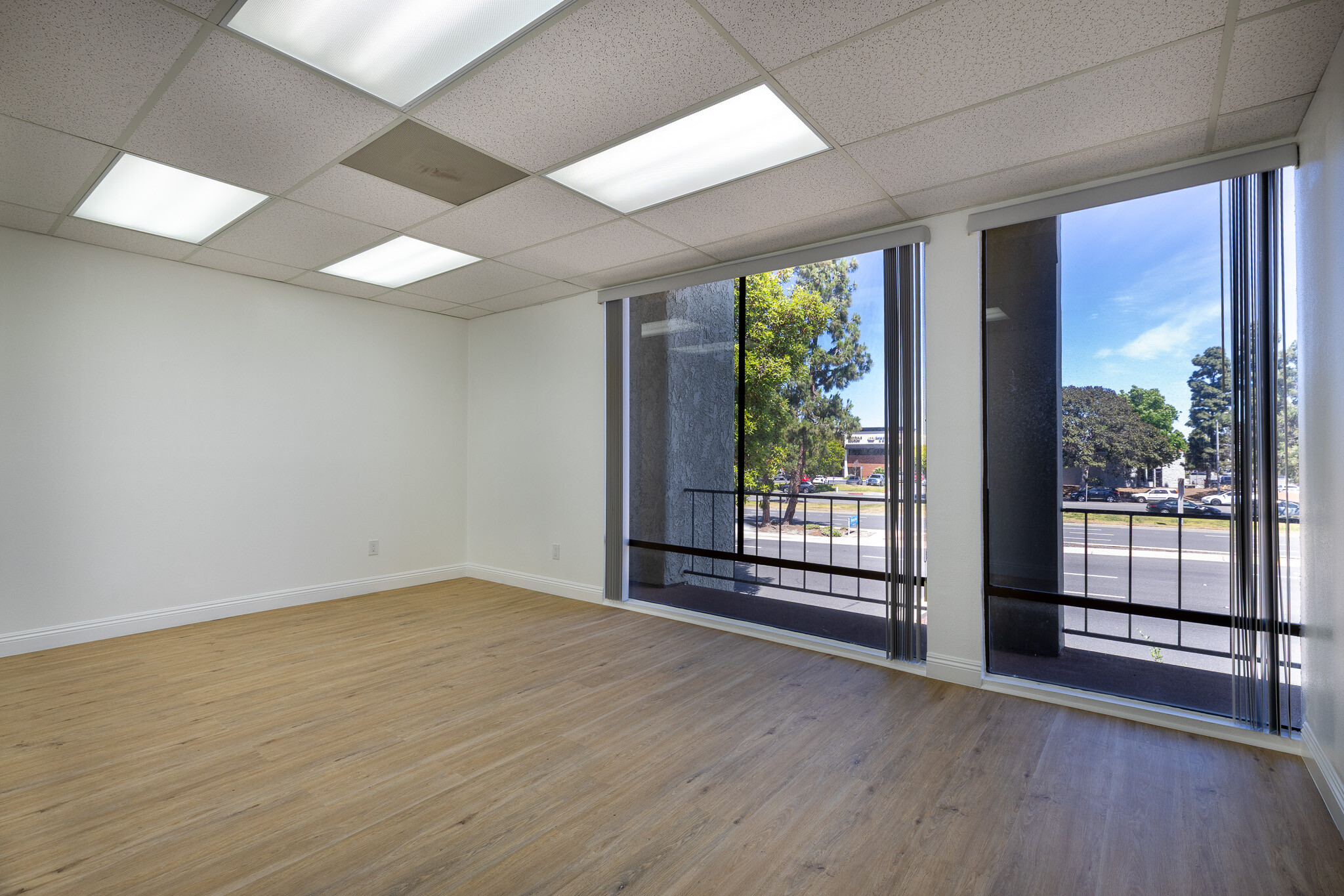23717 Hawthorne Blvd, Torrance, CA à louer Photo intérieure– Image 1 sur 9