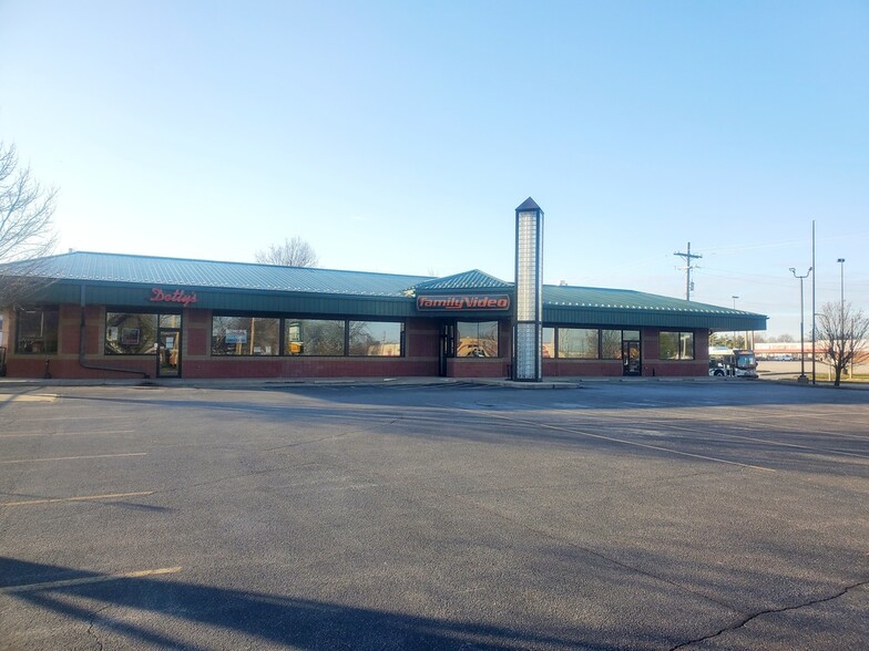 1901 Philo Rd, Urbana, IL à louer - Photo de l’immeuble – Image 2 sur 7