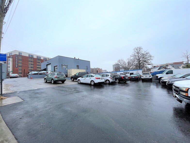 811 Burlington Ave, Silver Spring, MD à vendre - Photo de l’immeuble – Image 2 sur 5