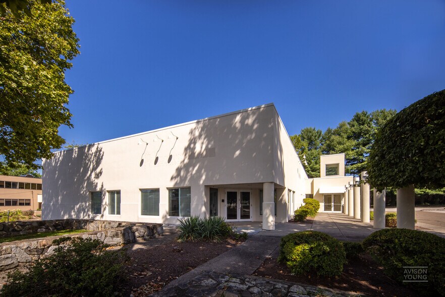 1495 Post Rd E, Westport, CT à louer - Photo principale – Image 1 sur 4