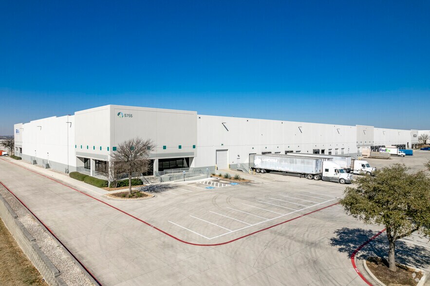 5755 Tri County Pky, Schertz, TX à louer - Photo principale – Image 1 sur 6