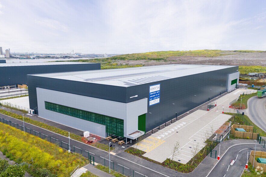 Coldharbour Ln, Rainham à louer - Photo de l’immeuble – Image 1 sur 6