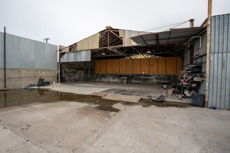 7402 Varna Ave, North Hollywood, CA à louer Photo intérieure– Image 1 sur 5