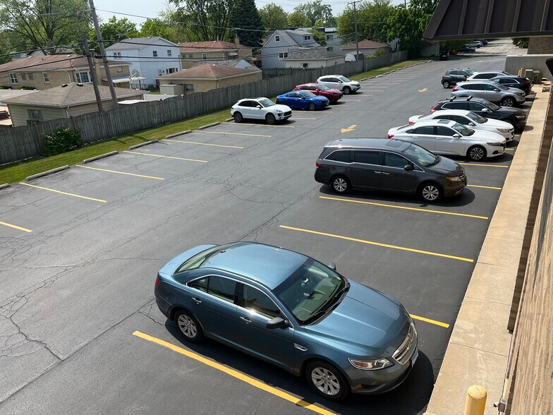 300 W Lake St, Elmhurst, IL à louer - Photo de l’immeuble – Image 2 sur 2