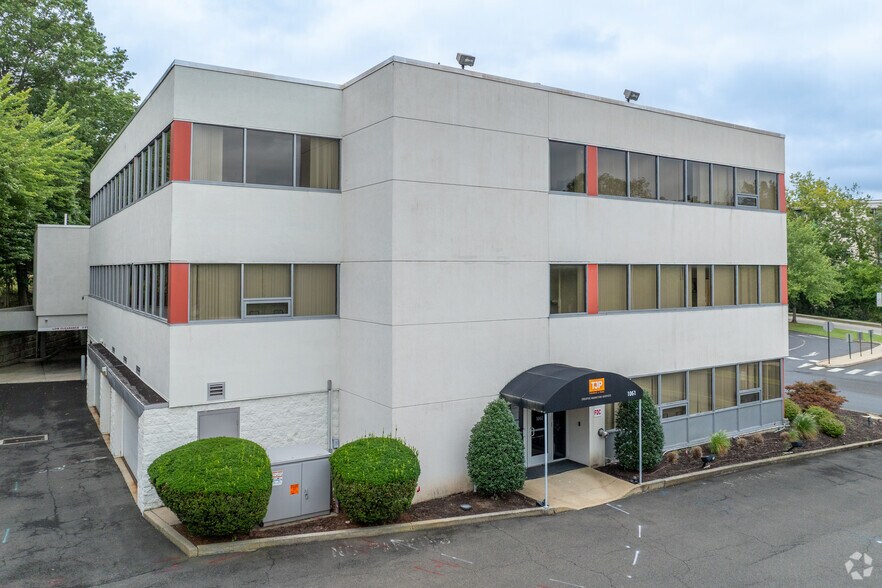 1061 Rydal Rd, Jenkintown, PA à vendre - Photo de l’immeuble – Image 2 sur 5