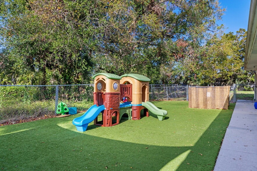 19660 S Tamiami Trl, Fort Myers, FL à vendre - Photo de l’immeuble – Image 3 sur 12