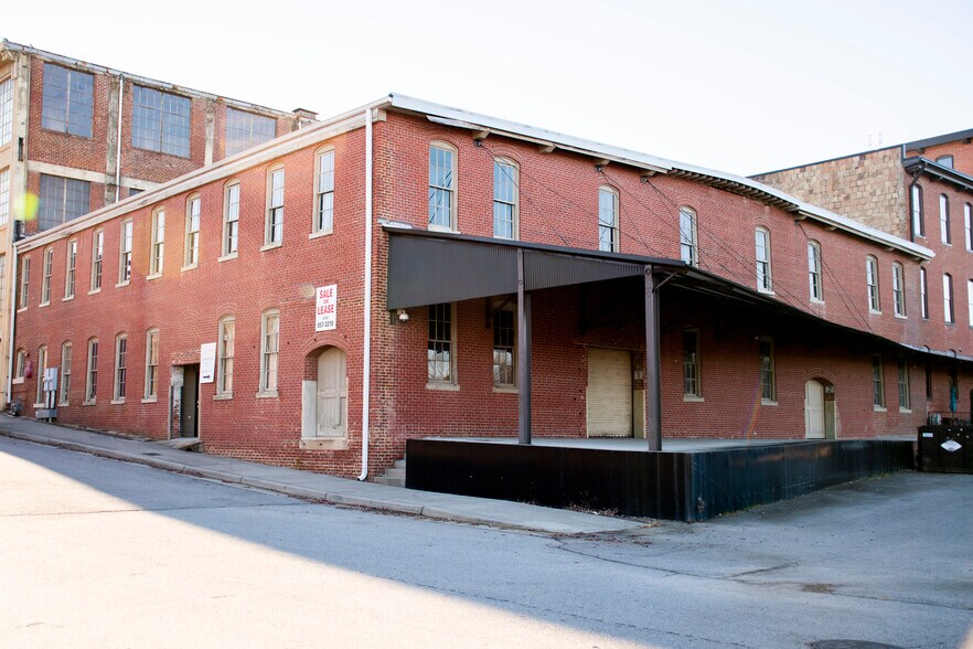 110 Newton St, Danville, VA à vendre - Photo de l’immeuble – Image 1 sur 10