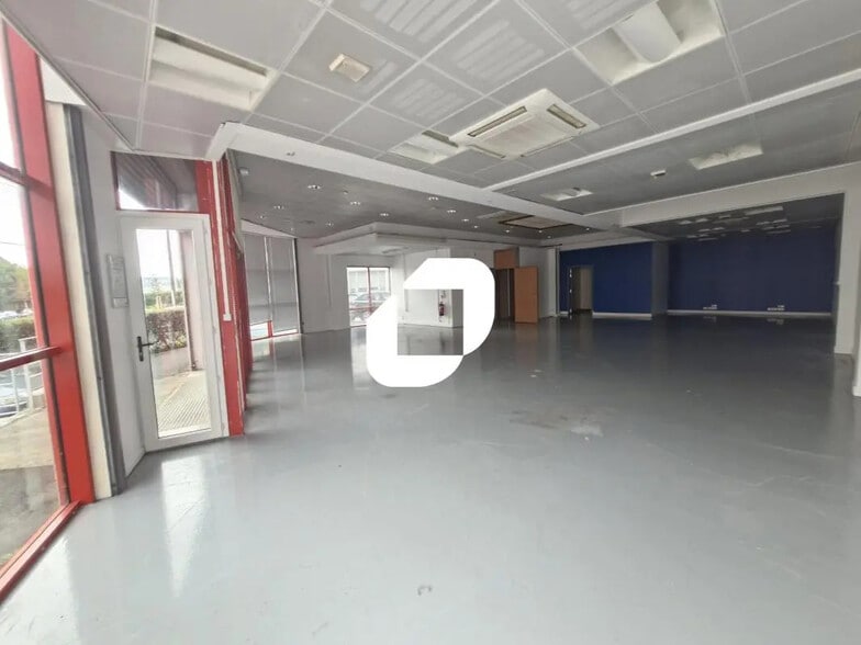 Local d’activités dans Pontault-Combault à louer - Photo intérieure – Image 3 sur 7