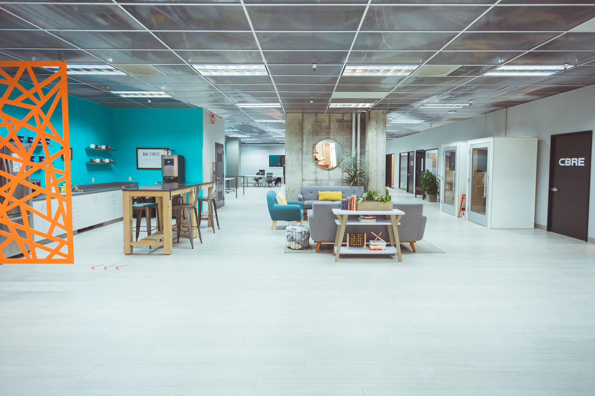 427 Mendocino Ave, Santa Rosa, CA à louer Photo principale– Image 1 sur 10