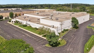 Plus de détails pour 16000 W Rogers Dr, New Berlin, WI - Industriel/Logistique à vendre