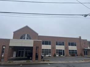 11 N Fayette St, Mercersburg, PA à louer Photo intérieure– Image 2 sur 10