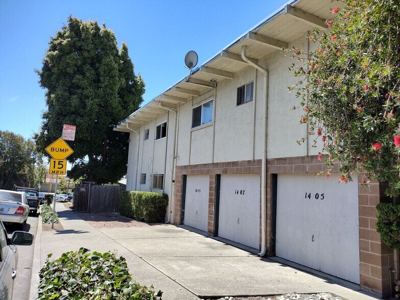 1405 Merced St, Richmond, CA à vendre - Photo de l’immeuble – Image 2 sur 22