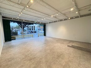 2400 Main St, Santa Monica, CA à louer Photo intérieure– Image 2 sur 8