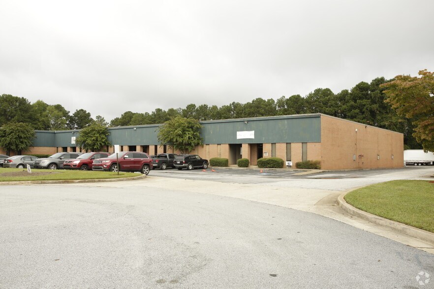 2501-2527 Lantrac Ct, Decatur, GA à louer - Photo principale – Image 1 sur 11