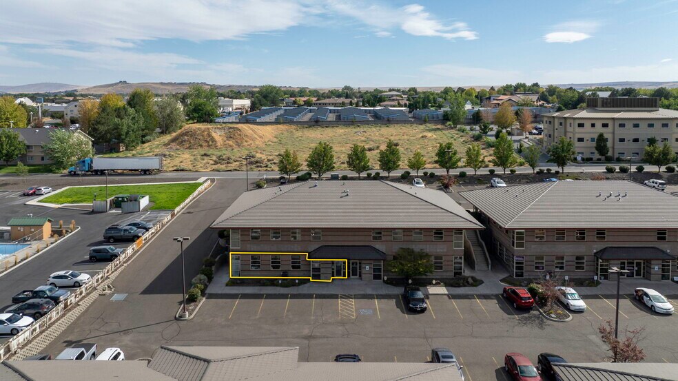 8019 W Quinault Ave, Kennewick, WA à vendre - Photo de l’immeuble – Image 2 sur 18