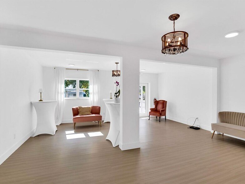1708 Old Dixie Hwy, Vero Beach, FL à vendre - Photo intérieure – Image 3 sur 33