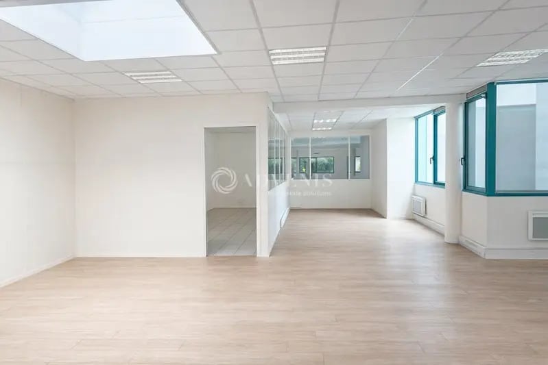 Bureau dans Lille à vendre - Photo de l’immeuble – Image 2 sur 6