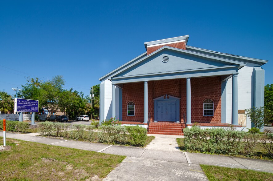 1605 N Nebraska Ave, Tampa, FL à louer - Photo de l’immeuble – Image 2 sur 14