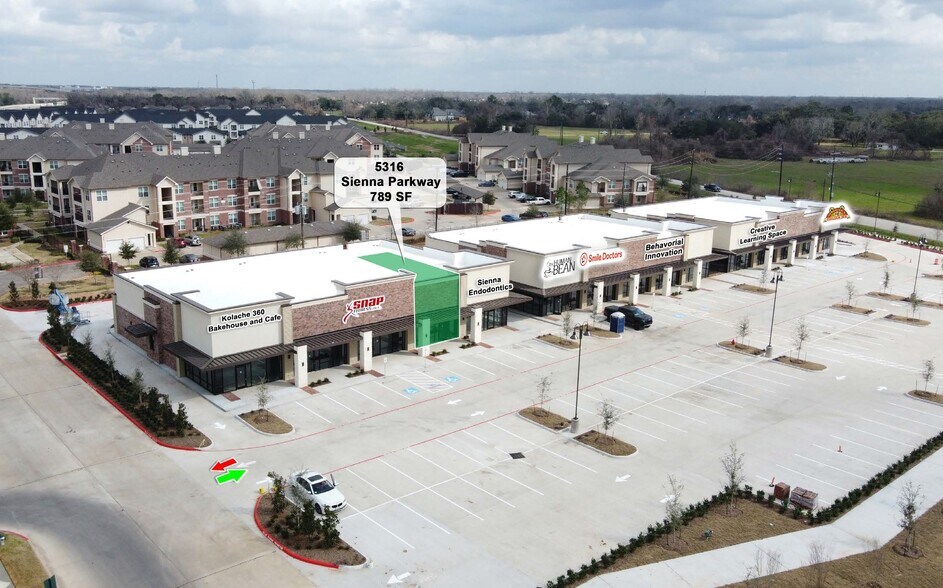 00 Sienna Pky, Missouri City, TX à louer - Photo de l’immeuble – Image 1 sur 3
