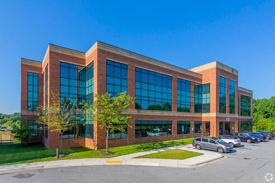12200 Annapolis Rd, Glenn Dale, MD à vendre - Photo de l’immeuble – Image 1 sur 9