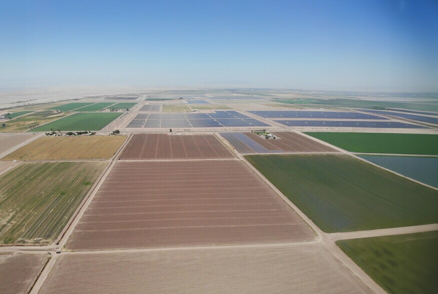 1276 Drew Rd, El Centro, CA à vendre - Aérien – Image 2 sur 4