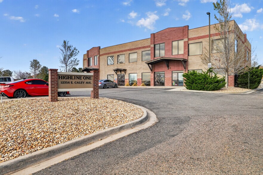 12354 E Caley Ave, Centennial, CO à vendre - Photo principale – Image 1 sur 23