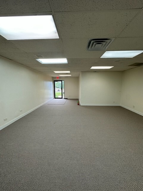 500-560 Zenith Dr, Glenview, IL à louer Photo intérieure– Image 1 sur 12