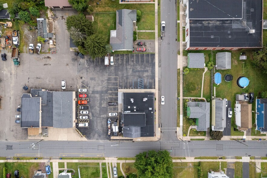 245 Owen St, Swoyersville, PA à vendre - Photo de l’immeuble – Image 3 sur 59