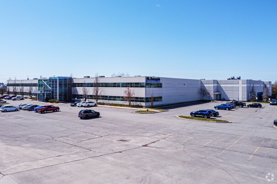 1165 Kenaston St, Ottawa, ON à louer - Photo de l’immeuble – Image 3 sur 3