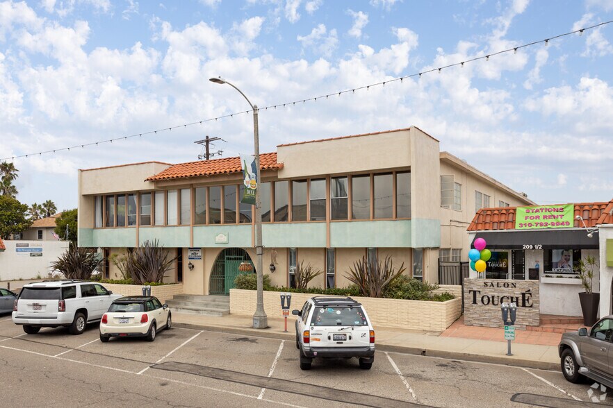 205 Avenue I, Redondo Beach, CA à louer - Photo de l’immeuble – Image 3 sur 9