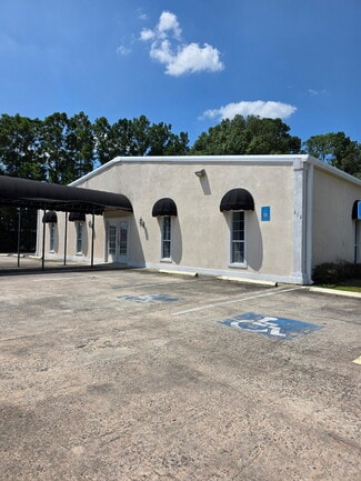 Plus de détails pour 161 Knight Avenue Cir, Waycross, GA - Bureau à louer