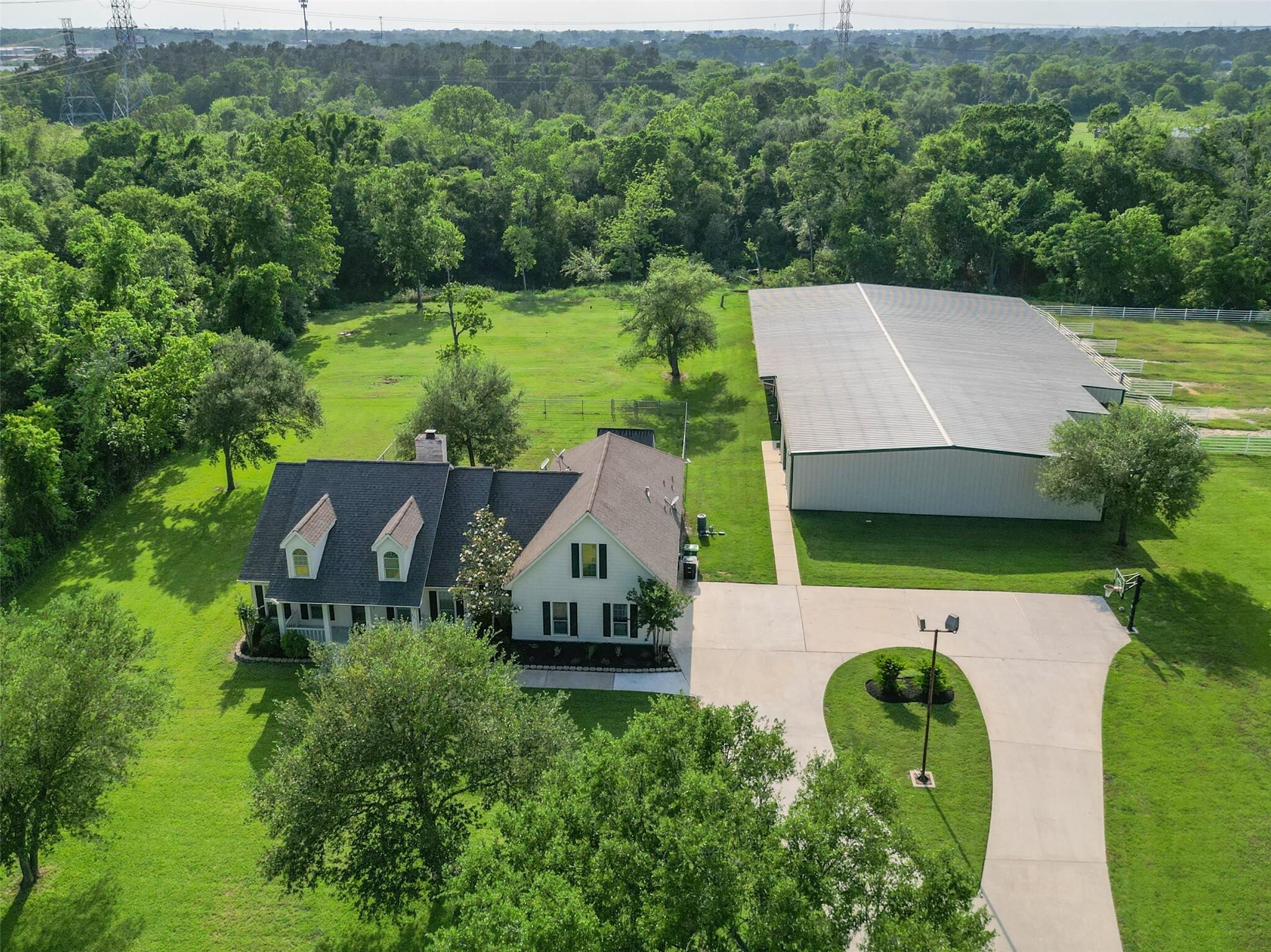 331 Moonshine Hill Rd, Humble, TX à vendre Photo principale– Image 1 sur 14