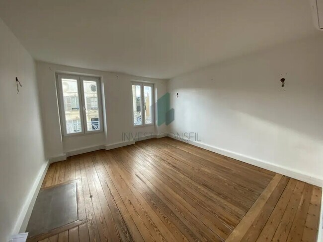 Plus de détails pour Bureau à vendre