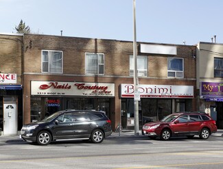 Plus de détails pour 3319 Bloor St W, Toronto, ON - Local commercial à vendre
