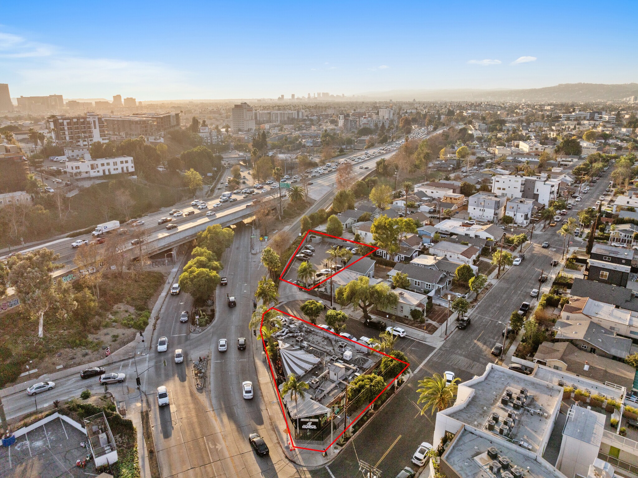 Kalaveras | Abs. NNN Lease + Parking Lot portefeuille de 2 biens à vendre sur LoopNet.fr Photo de l’immeuble– Image 1 sur 8