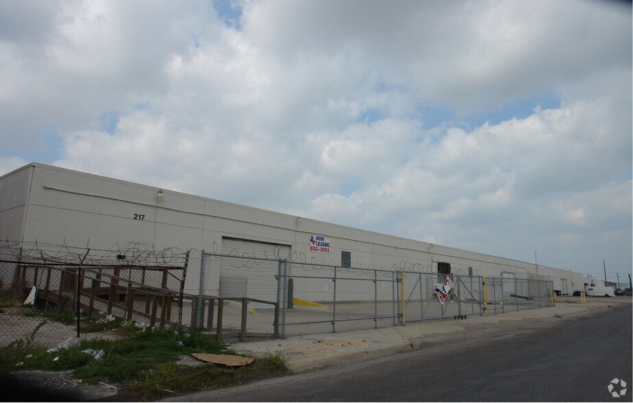 121-217 44th St, Corpus Christi, TX à louer - Photo de l’immeuble – Image 3 sur 10