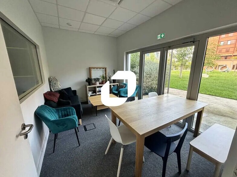 Bureau dans Bordeaux à louer - Photo de l’immeuble – Image 2 sur 7