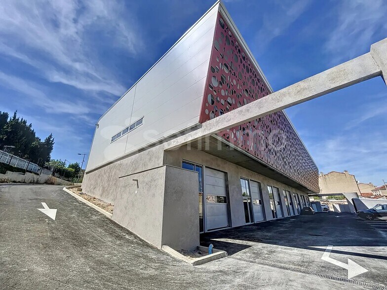 235 Chemin de la Madrague-Ville, Marseille à louer - Photo principale – Image 1 sur 3