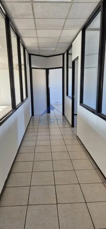 Plus de détails pour 13 Allée Des Tulipiers, Bron - Bureau à louer