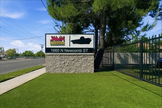 1660 N Newcomb St, Porterville, CA à louer Photo intérieure– Image 2 sur 41