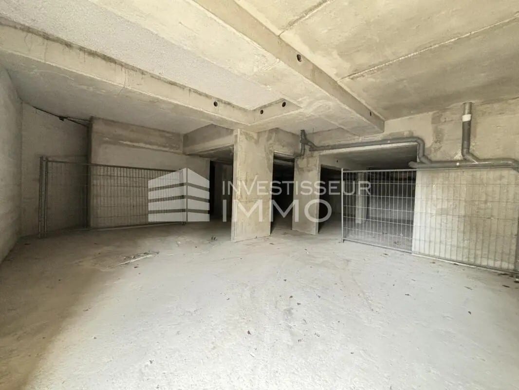 Local commercial dans Saintry-sur-Seine à louer Photo intérieure– Image 1 sur 5