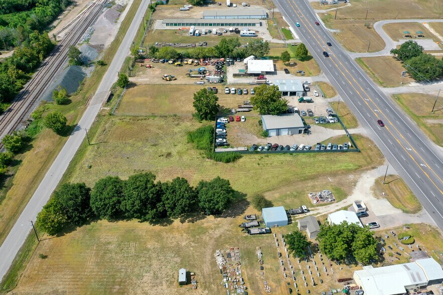 288B S Velasco st, Angleton, TX à vendre - Photo de l’immeuble – Image 2 sur 14
