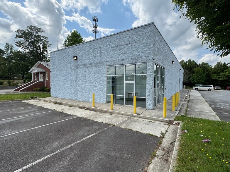 1322 Powder Spring Rd, Marietta, GA à vendre - Photo principale – Image 1 sur 6