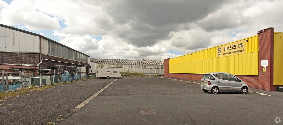 Bahama Rd, Haydock à louer - Photo de l’immeuble – Image 2 sur 10