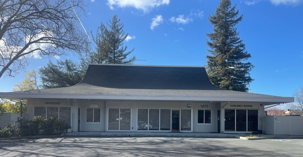 3435 Valle Verde Dr, Napa, CA à louer - Photo de l’immeuble – Image 1 sur 10